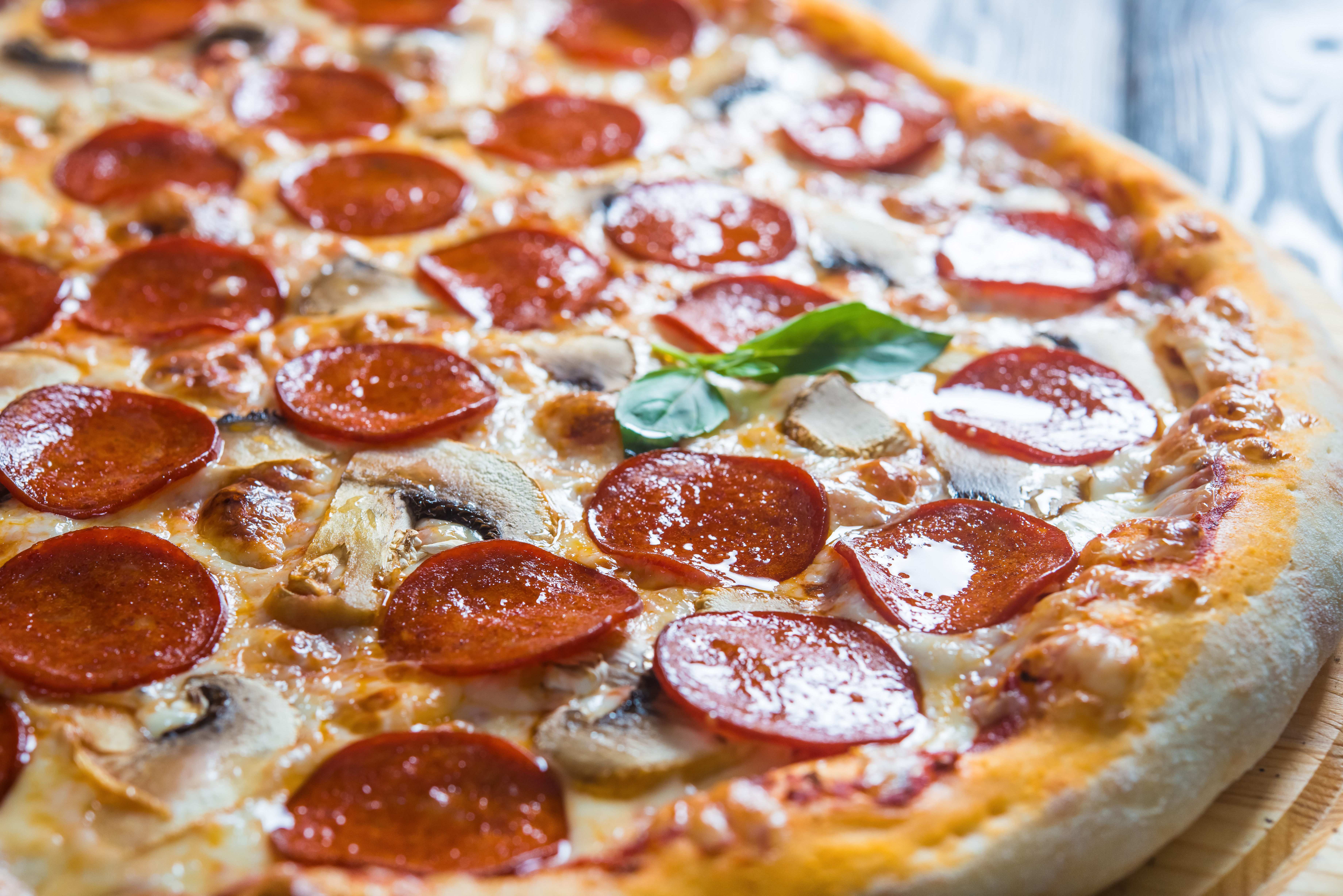 Large 1-topping pizza